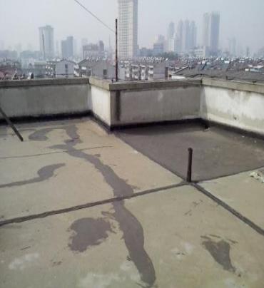 贺兰漏水维修 楼顶漏水是什么原因，楼顶漏水维修方法是什么?
